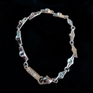 Vintage Signed NAPIER Silver-Tone Rhinestone Link Bracelet Classic Sparkle